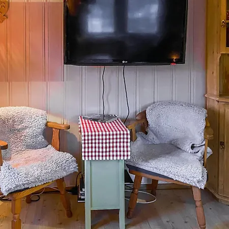 Stunning In * Tyinkrysset